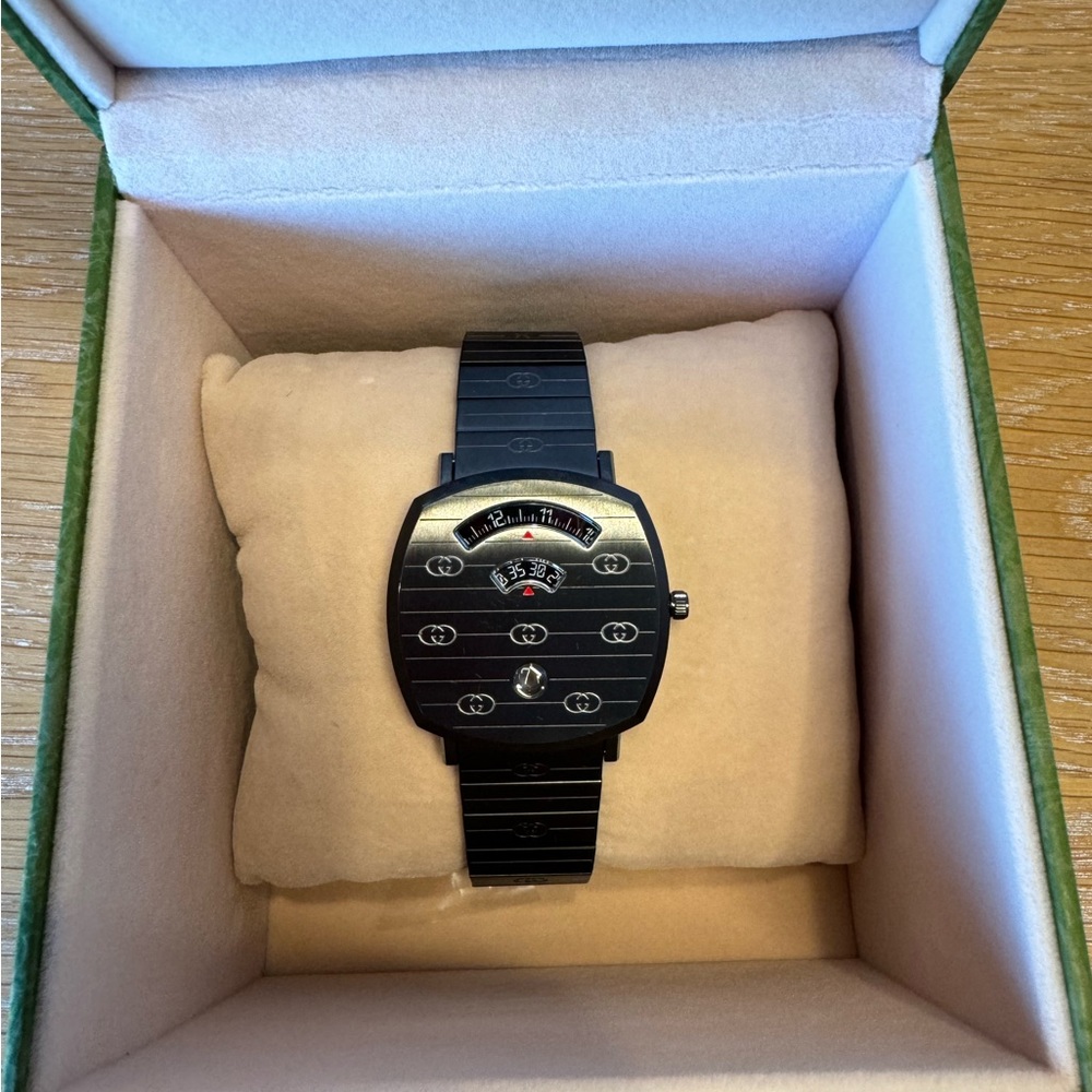 Men’s 38mm Square 3-Window Interlocking G Bracelet Watch $1,000